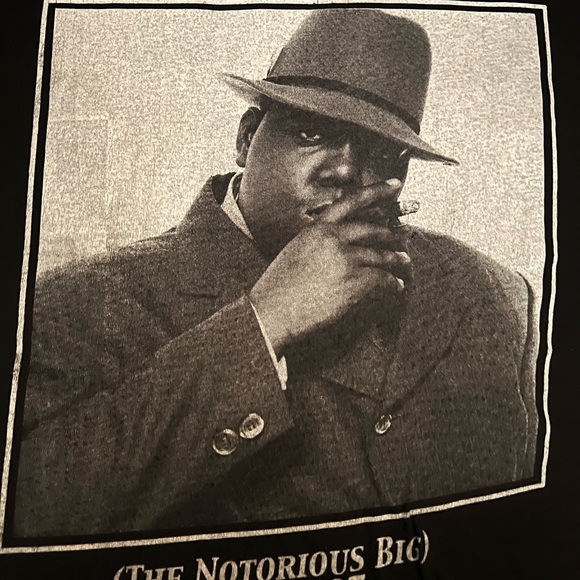 Christopher “Biggie” Wallace Black Graphic T-Shirt, Size Large - Picture 7 of 9